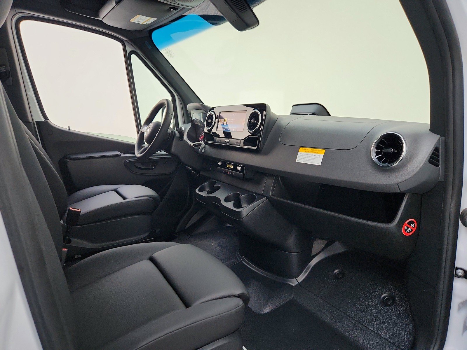 New 2026 Arctic+White Mercedes-Benz RWD image 18