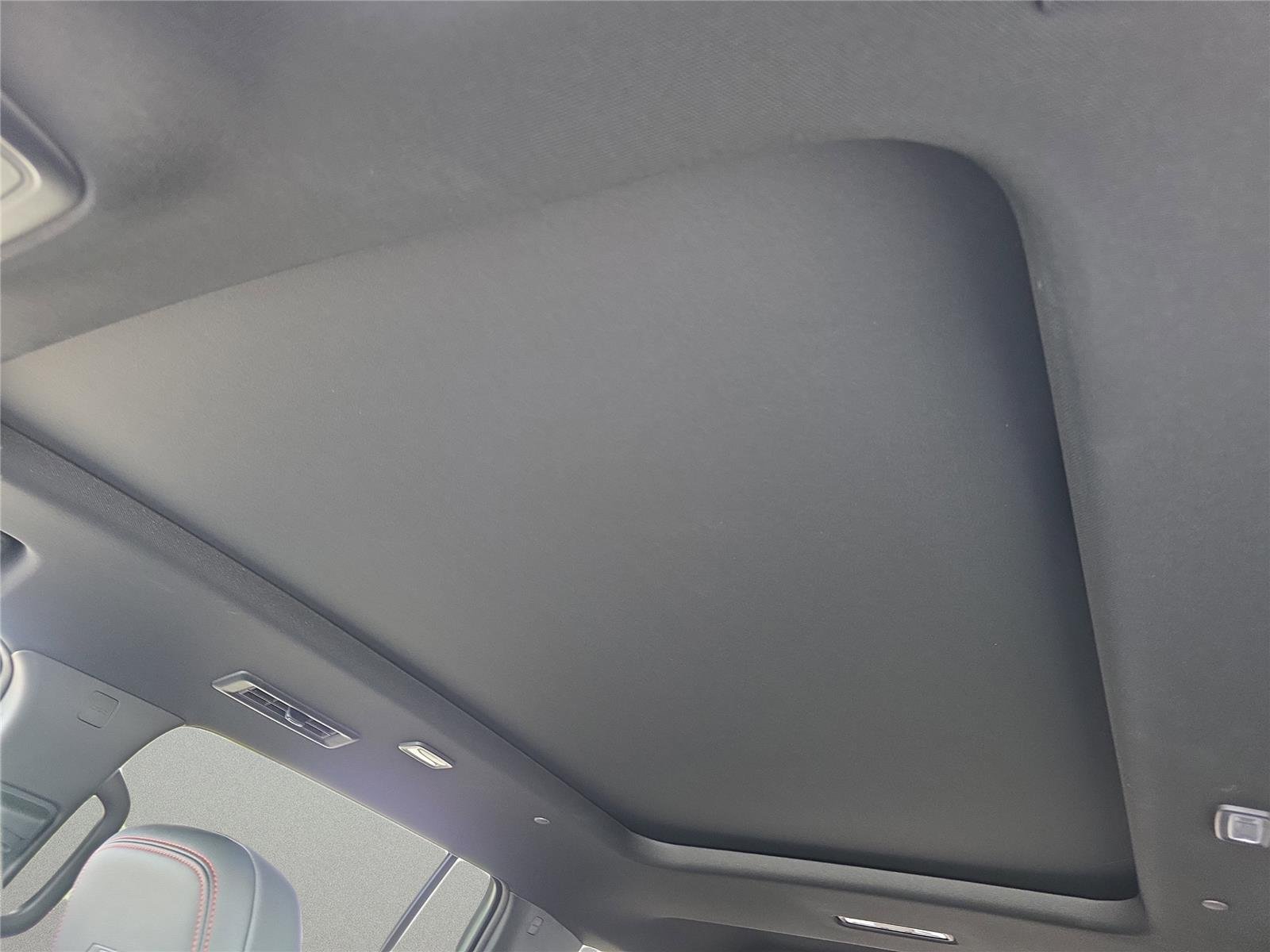 New 2026 Polar White Tricoat Chevrolet RS image 28