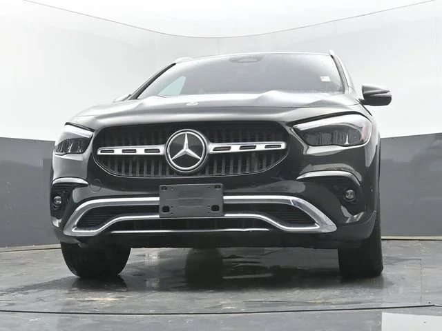 Used 2025 Black Mercedes-Benz GLA 250 image 42
