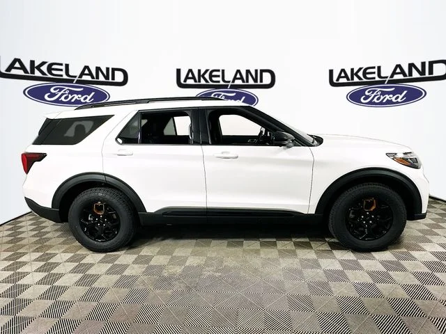 New 2026 White Ford Tremor image 2