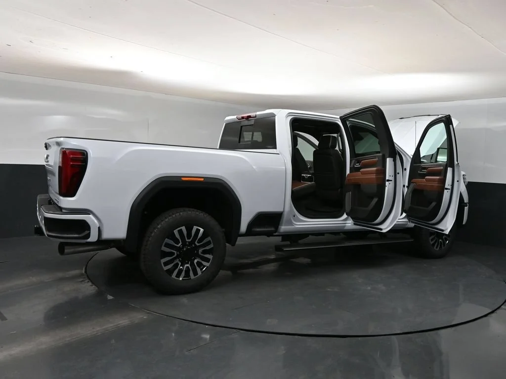 New 2026 Glacier White Tricoat GMC Denali Ultimate image 35