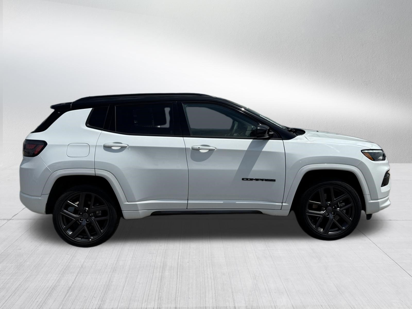 Used 2024 Bright White Clearcoat Jeep Limited image 8