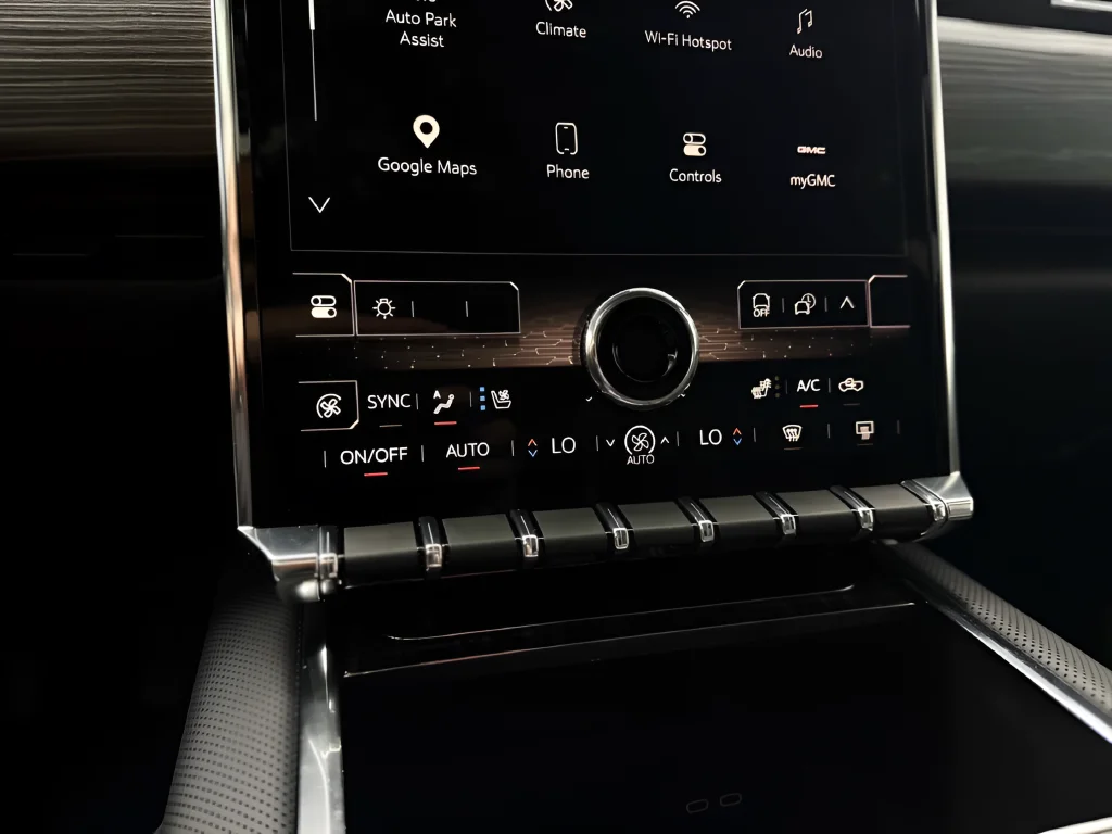 Used 2025 Red GMC Denali image 11