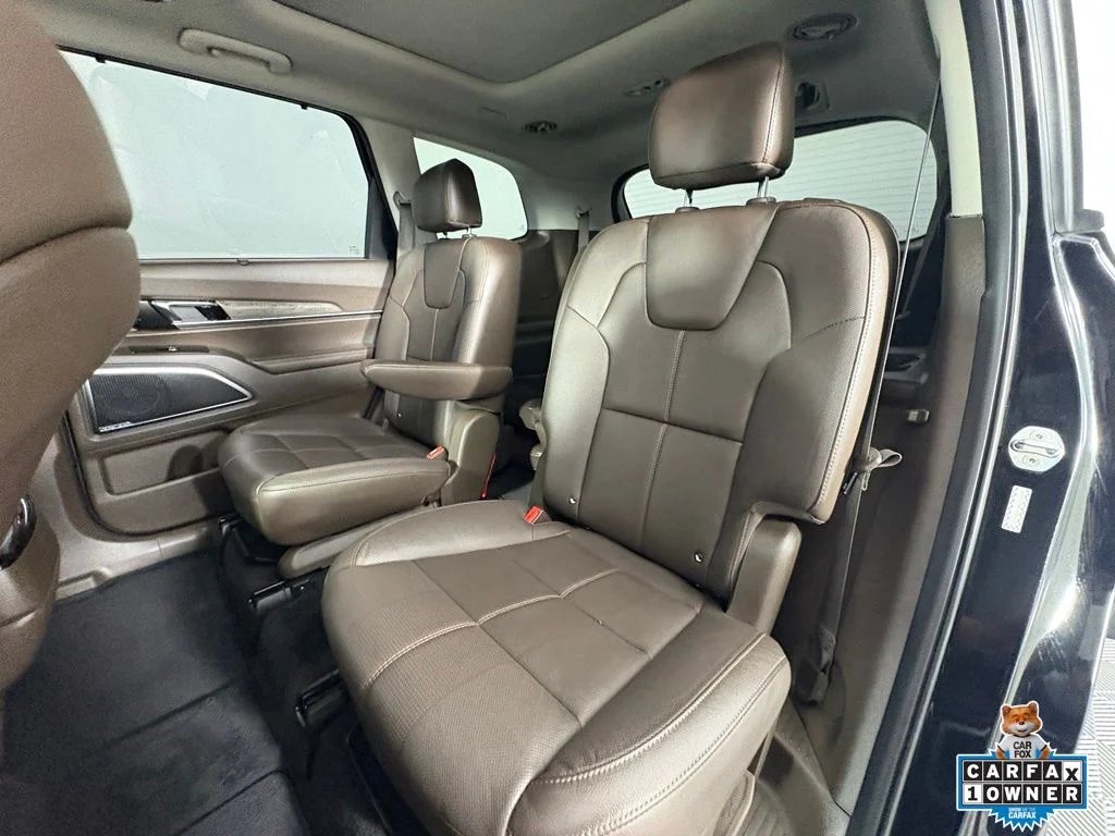 Used 2021 Black Kia SX image 18