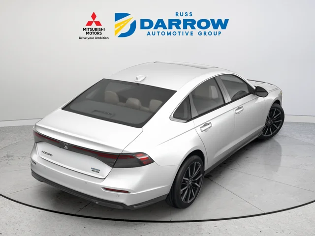 Used 2023 White Honda Touring image 4