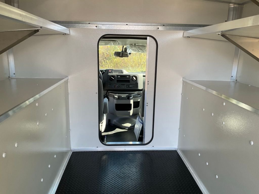 2026 Ford E-Series Cutaway Base - Photo 7