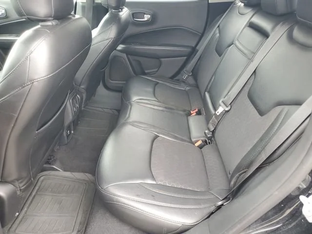 Used 2018 Diamond Black C Jeep Altitude image 20