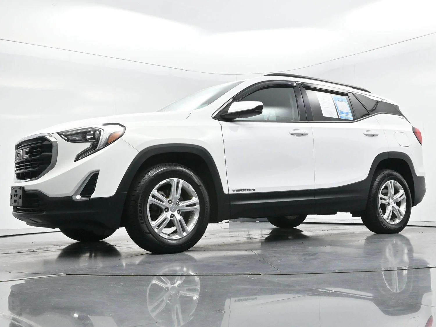 Used 2020 Summit White GMC SLE image 46