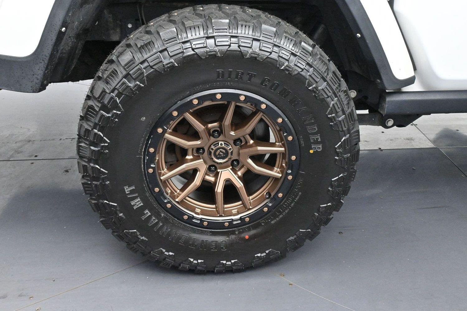 Used 2022 Bright White Clearcoat Jeep Willys image 30