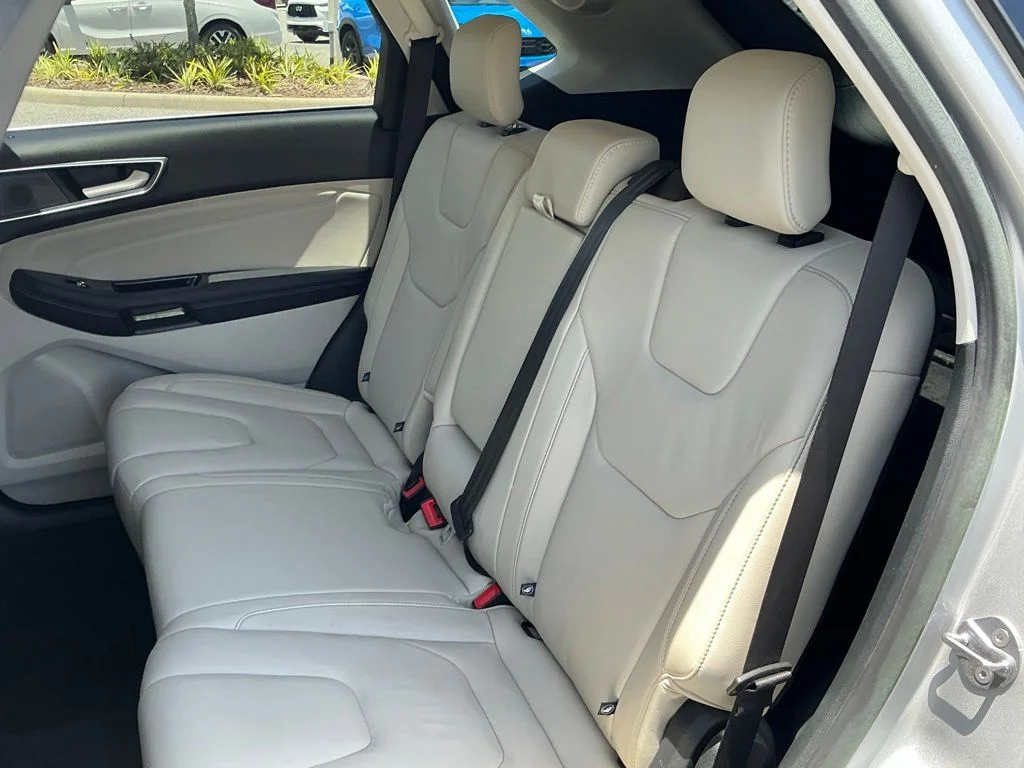Used 2019 Silver Ford Titanium image 27