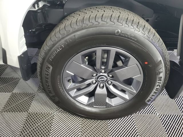 New 2026 Glacier White Nissan Crew Cab SV image 9