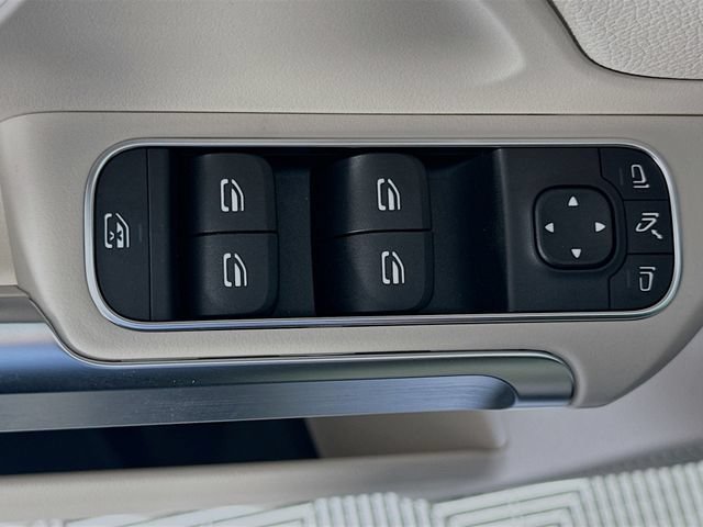 New 2026 Cirrus Silver Metallic Mercedes-Benz GLB 250 image 46