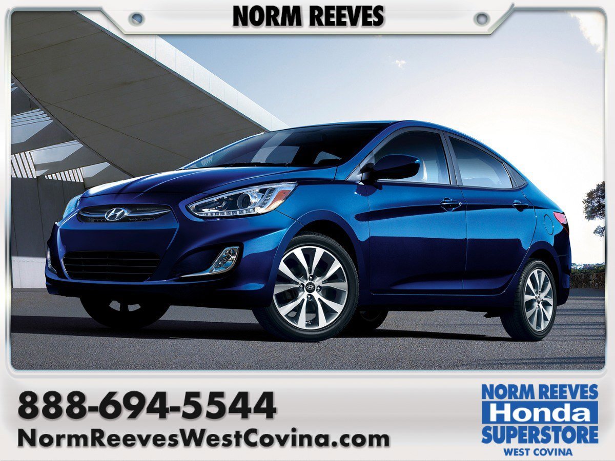 Used 2016 Triathlon Gray Metallic Hyundai SE image 1
