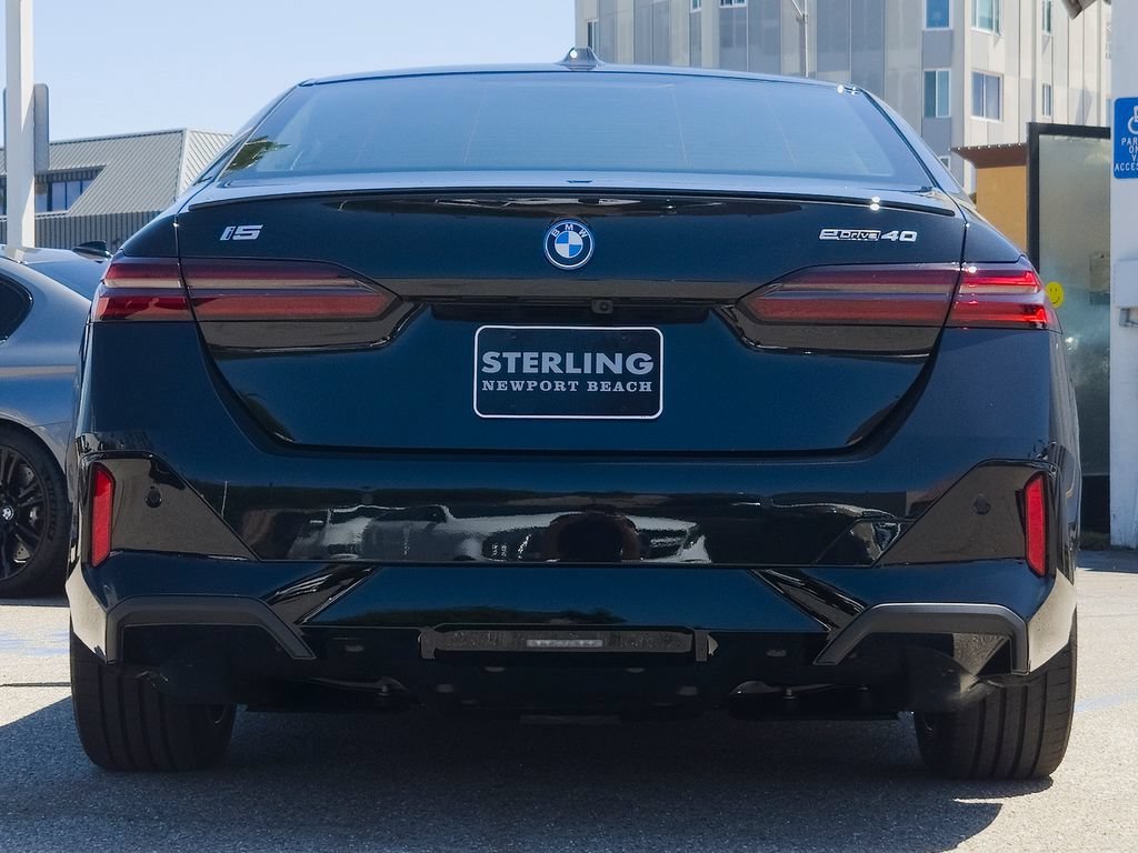 New 2027 Black Sapphire Metallic BMW eDrive40 image 16