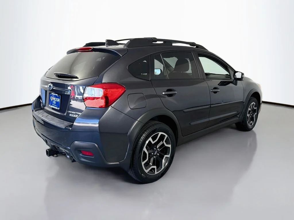 Used 2017 Dark Gray Metallic Subaru Limited image 11