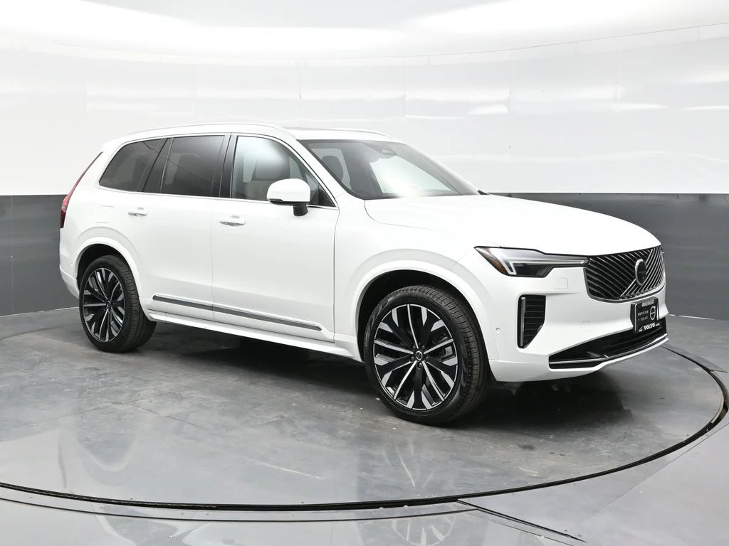 2026 Volvo XC90 Plus