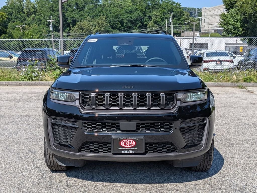 Used 2026 Black Jeep Altitude image 11