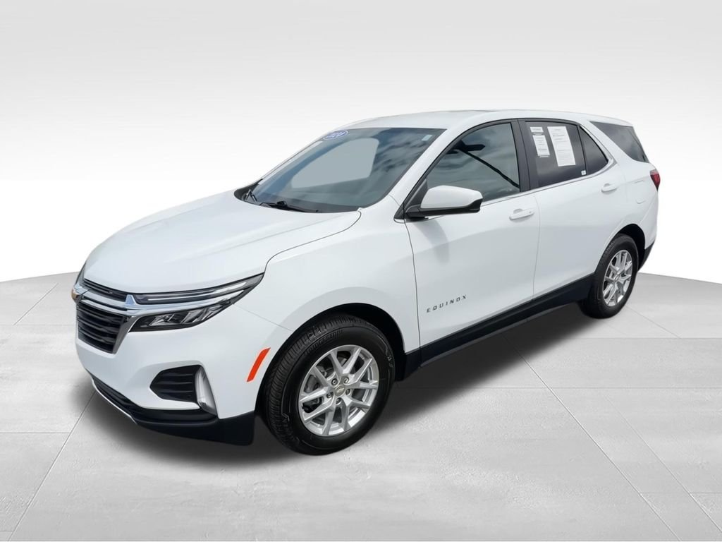 Used 2024 White Chevrolet LT image 4