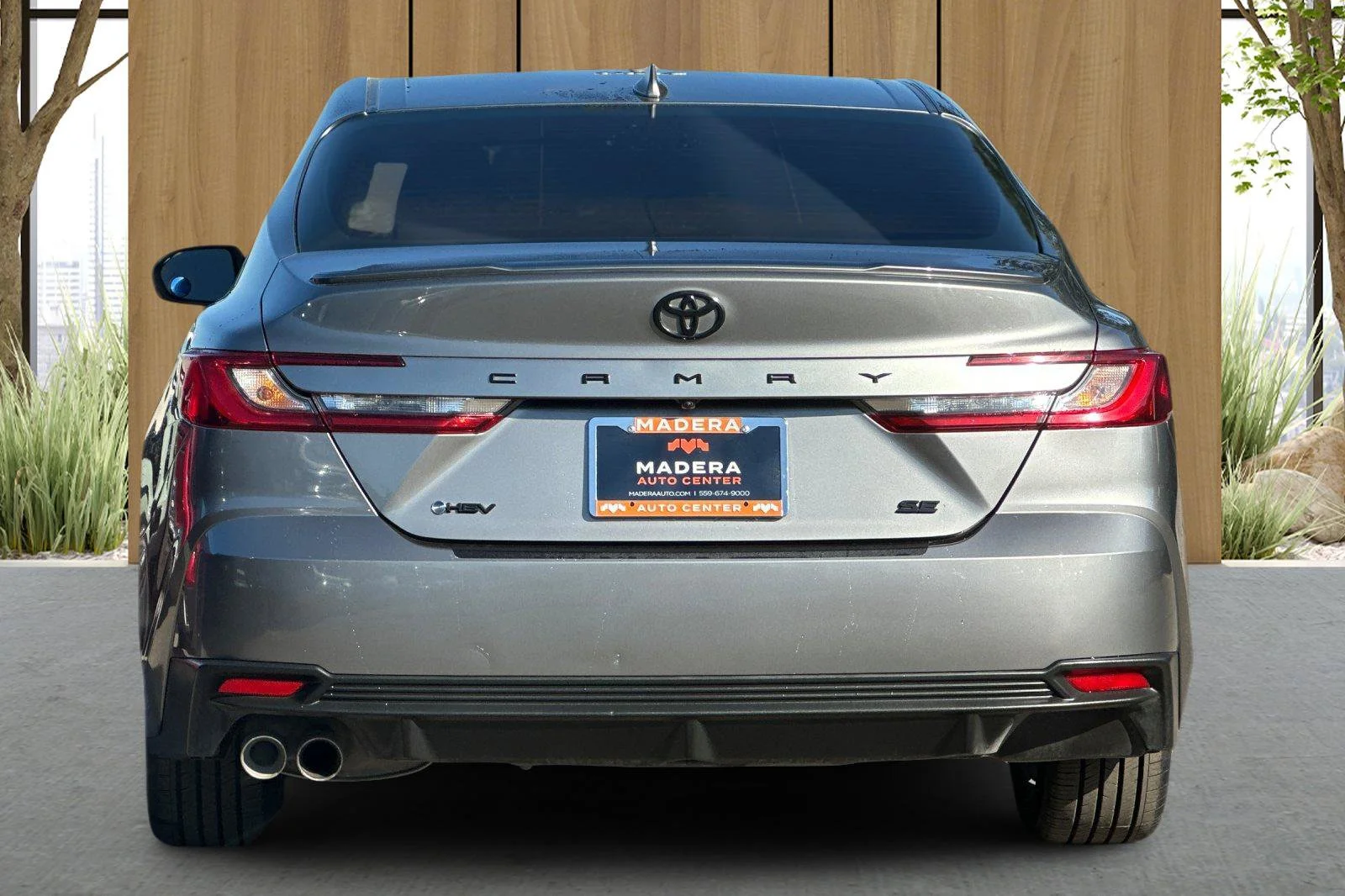 Used 2025  Toyota LE image 5