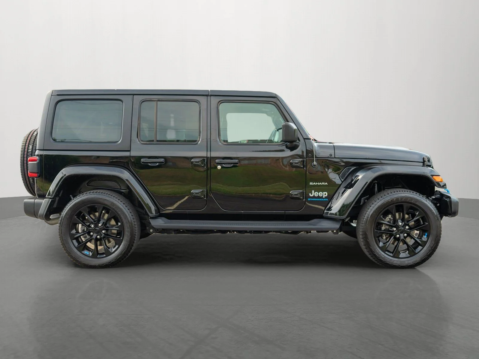 Used 2023 Black Clearcoat Jeep Sahara 4xe image 8