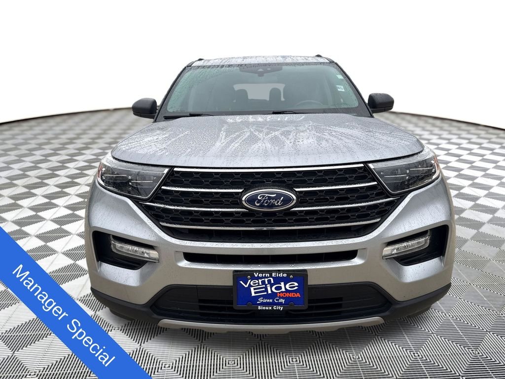 Used 2022 Silver Ford XLT image 9