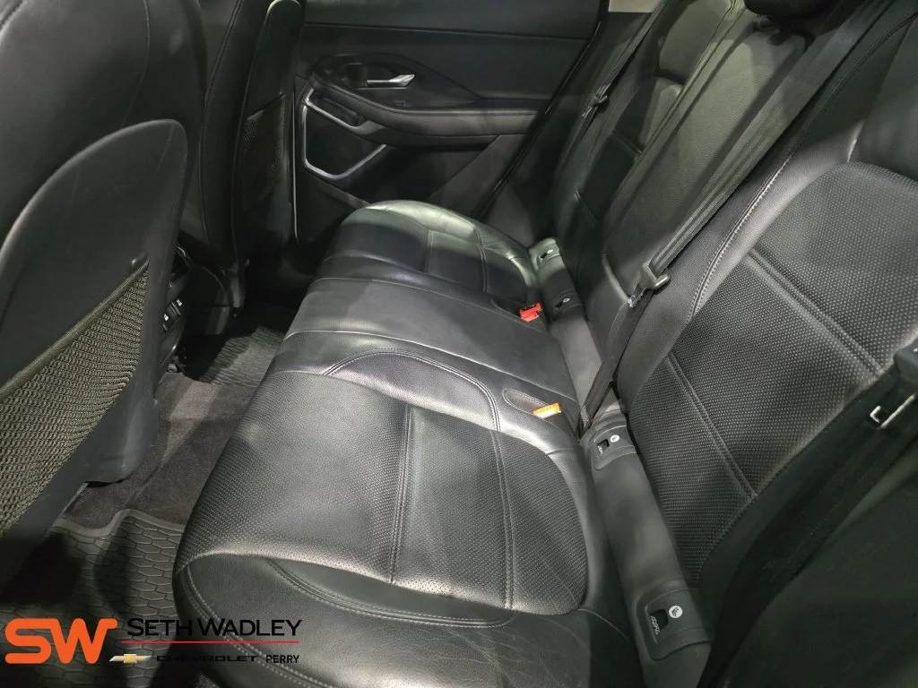Used 2020 Silver Jaguar SE image 15