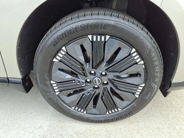 New 2027 Champagne Silver Metallic Nissan Platinum image 5