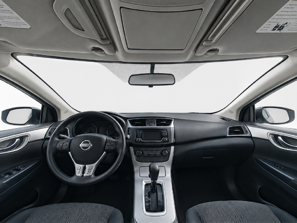 Used 2015 Silver Nissan SV image 13