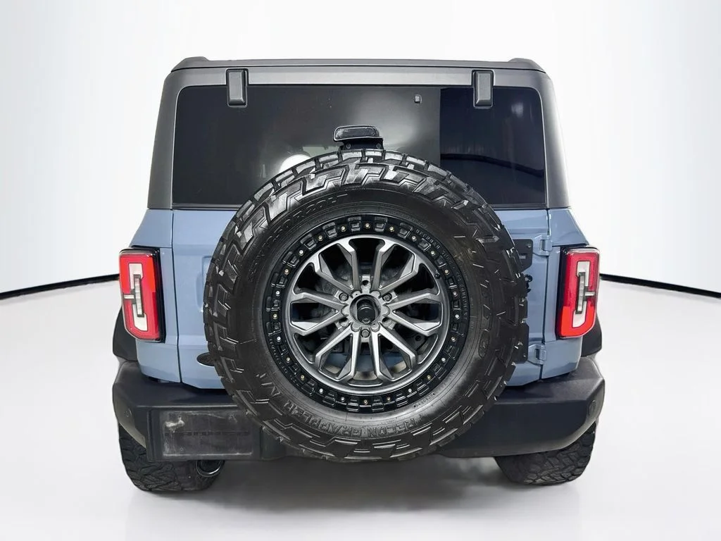 Used 2023 Gray Ford Outer Banks image 30