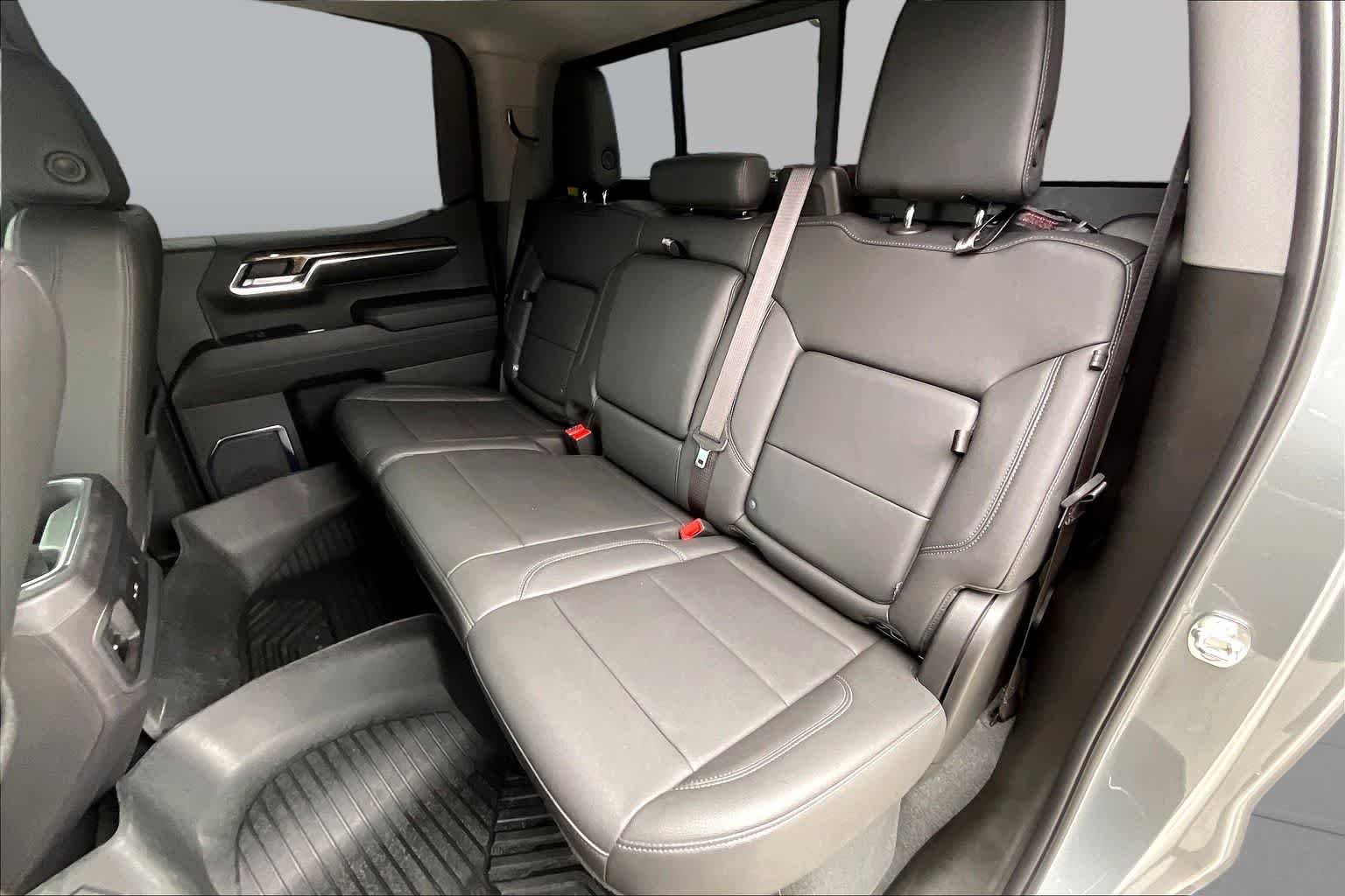 Used 2024 Sterling Gray Metallic Chevrolet LT Trail Boss image 20