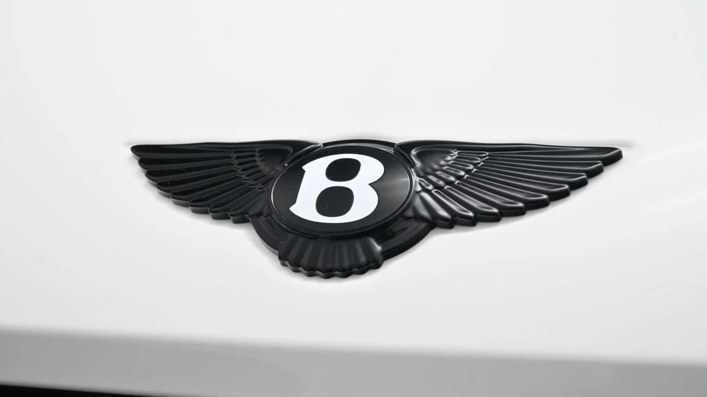 New 2026 White Bentley  image 18