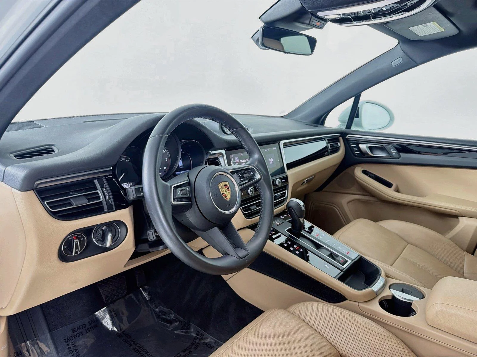 Used 2023 White Porsche  image 4