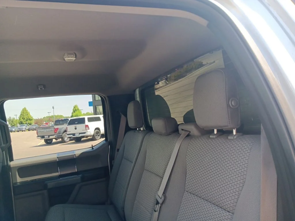 Used 2016 Ingot Silver Metallic Ford XLT image 28