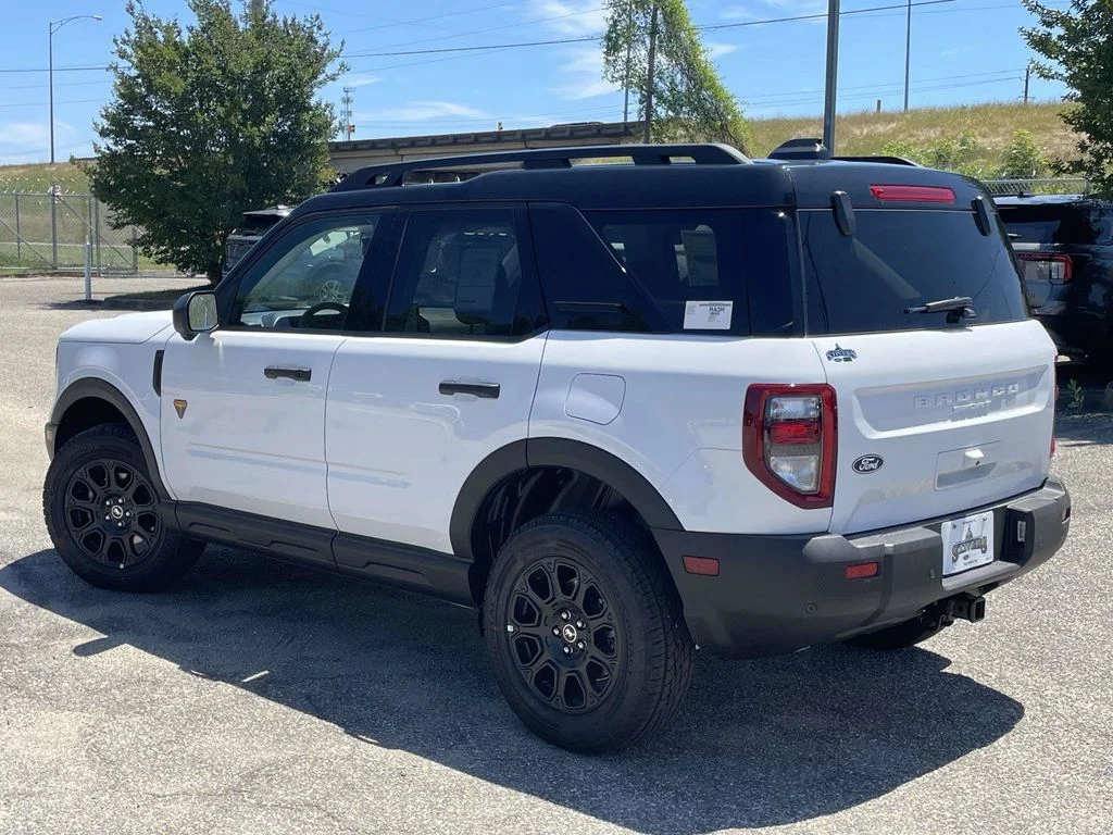 New 2026 White Ford Badlands image 5