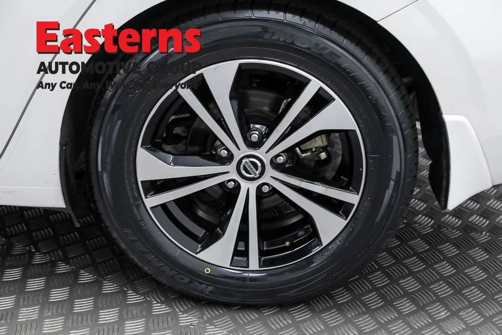 Used 2021 White Nissan SV image 30