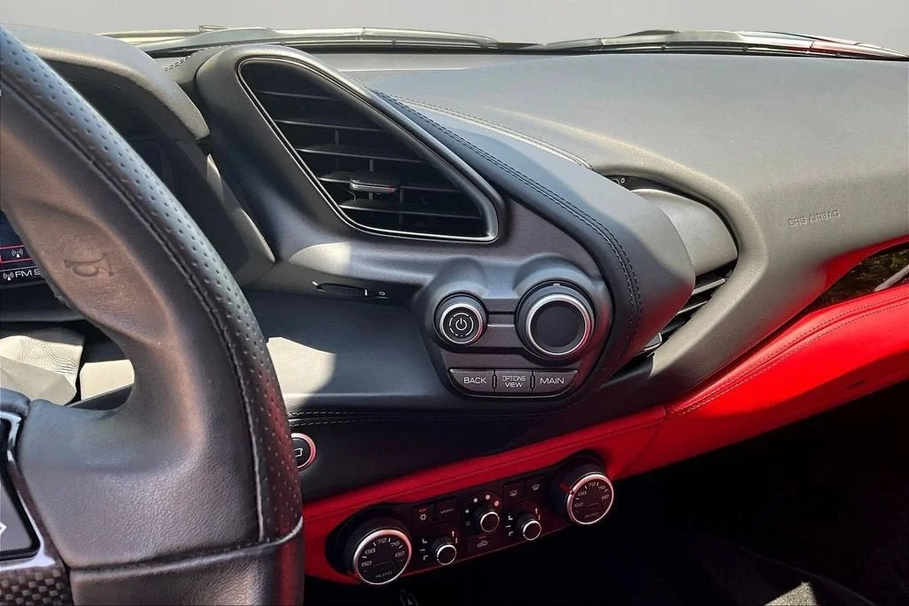 Used 2019 Nero Daytona Ferrari  image 10