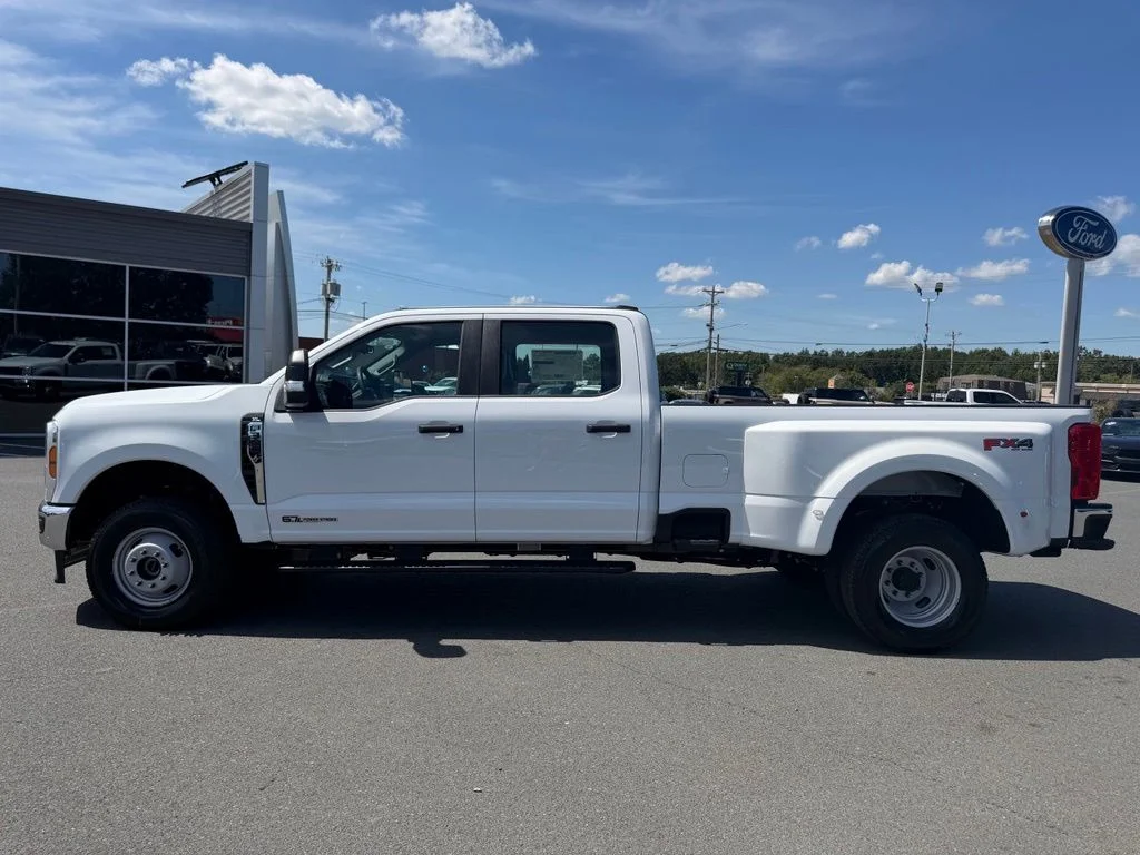 New 2026 White Ford XL image 7