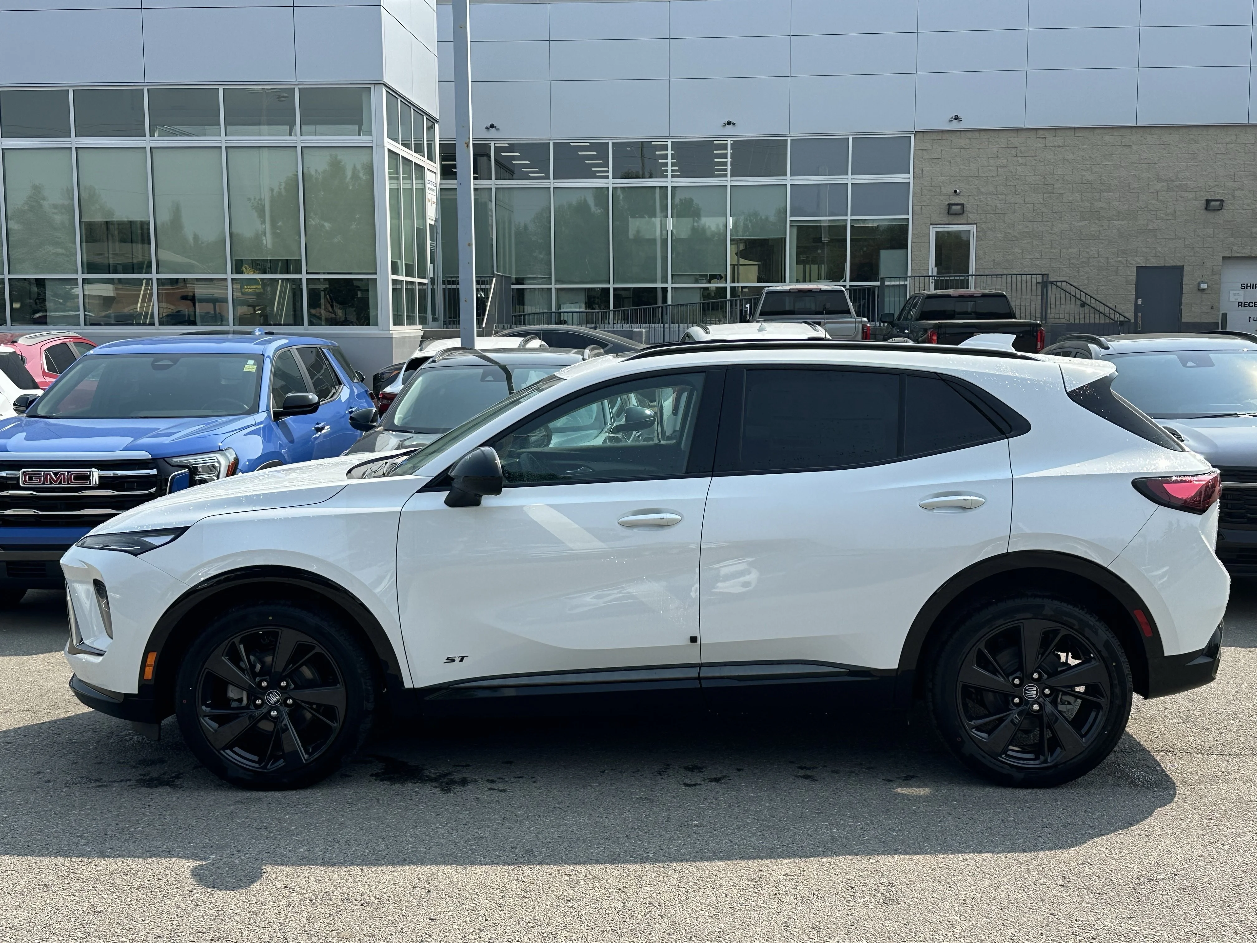 New 2026 Summit White Buick Sport Touring image 3