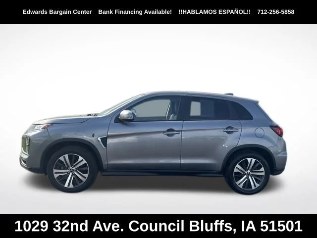 Used 2022 Gray Mitsubishi 2.0 SE image 4