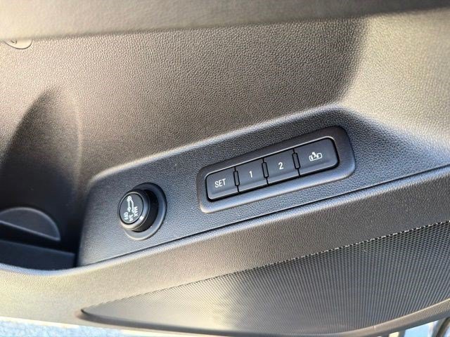 Used 2020 Nightfall Gray Metallic Chevrolet Premier image 13