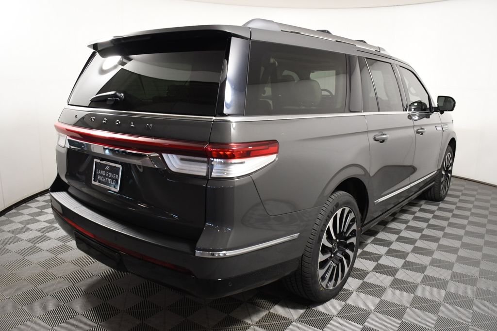 Used 2022 Chroma Caviar Dark Gray Metallic Clearcoat Lincoln Black Label image 6