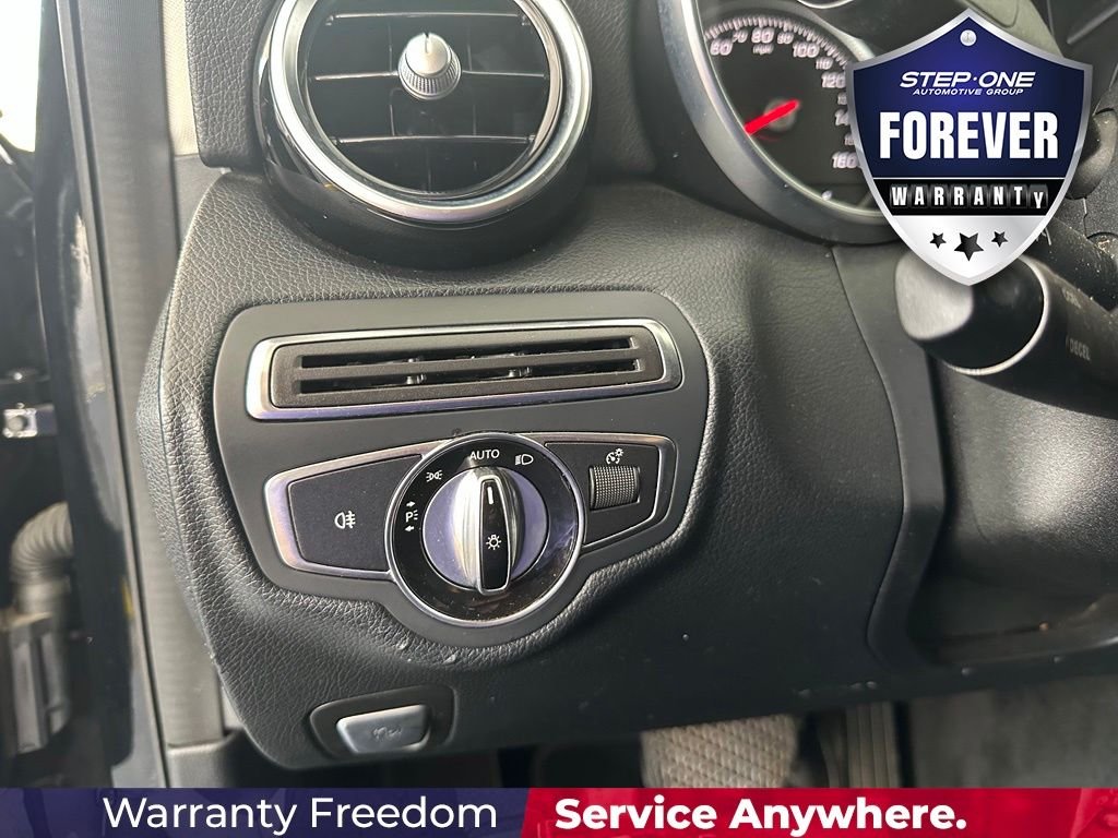 Used 2015  Mercedes-Benz C 300 image 18