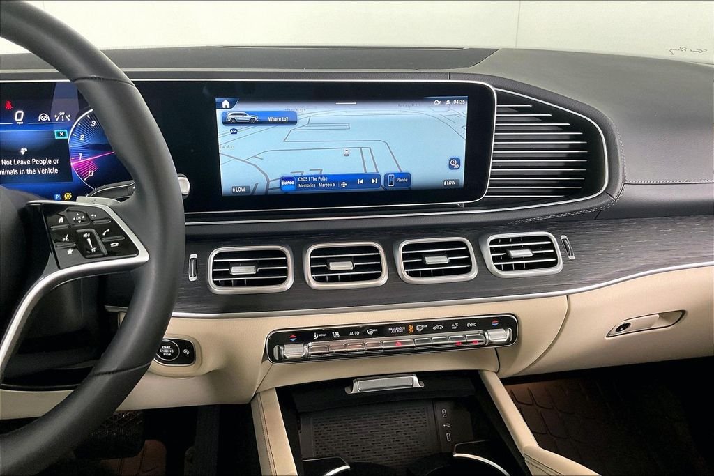 2026 Mercedes-Benz GLS Base - Photo 6