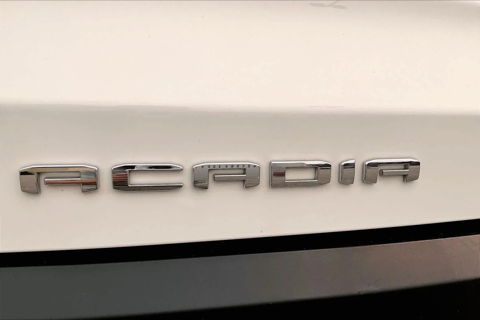 Used 2023 Summit White GMC AT4 image 33