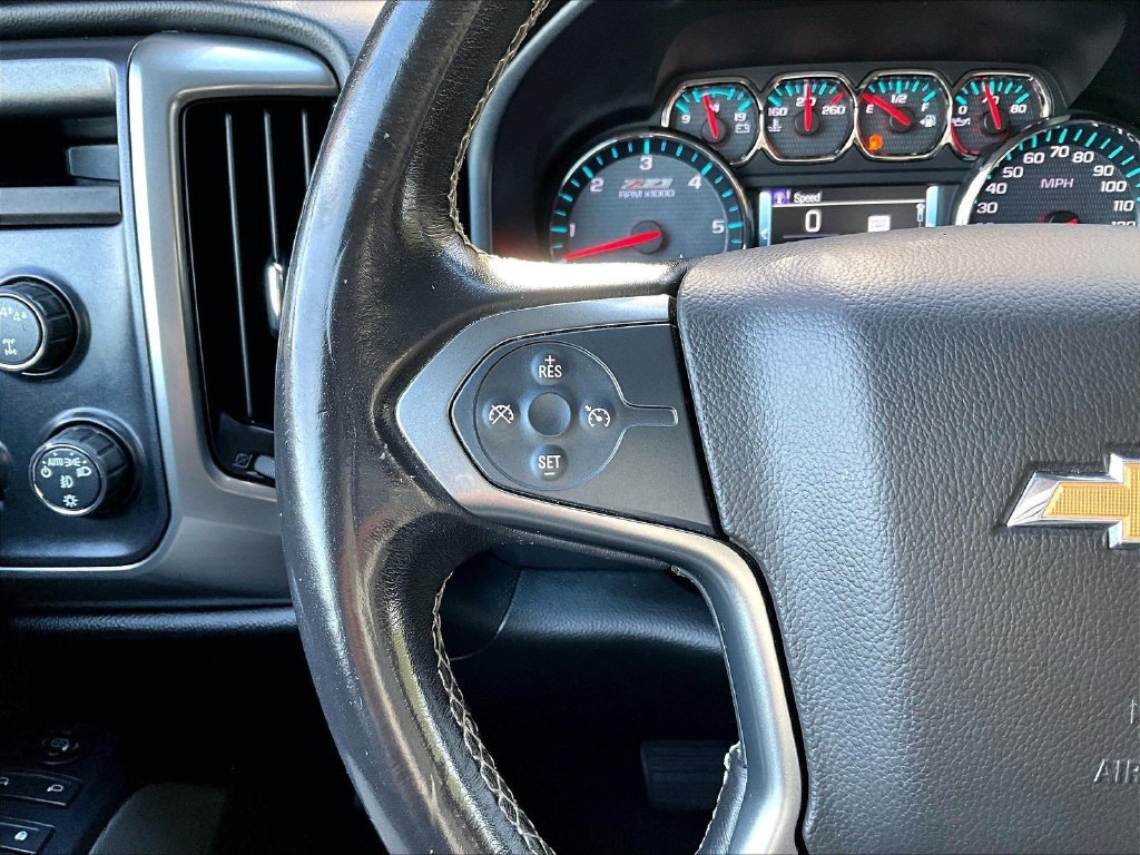 Used 2018 Red Chevrolet LT image 22