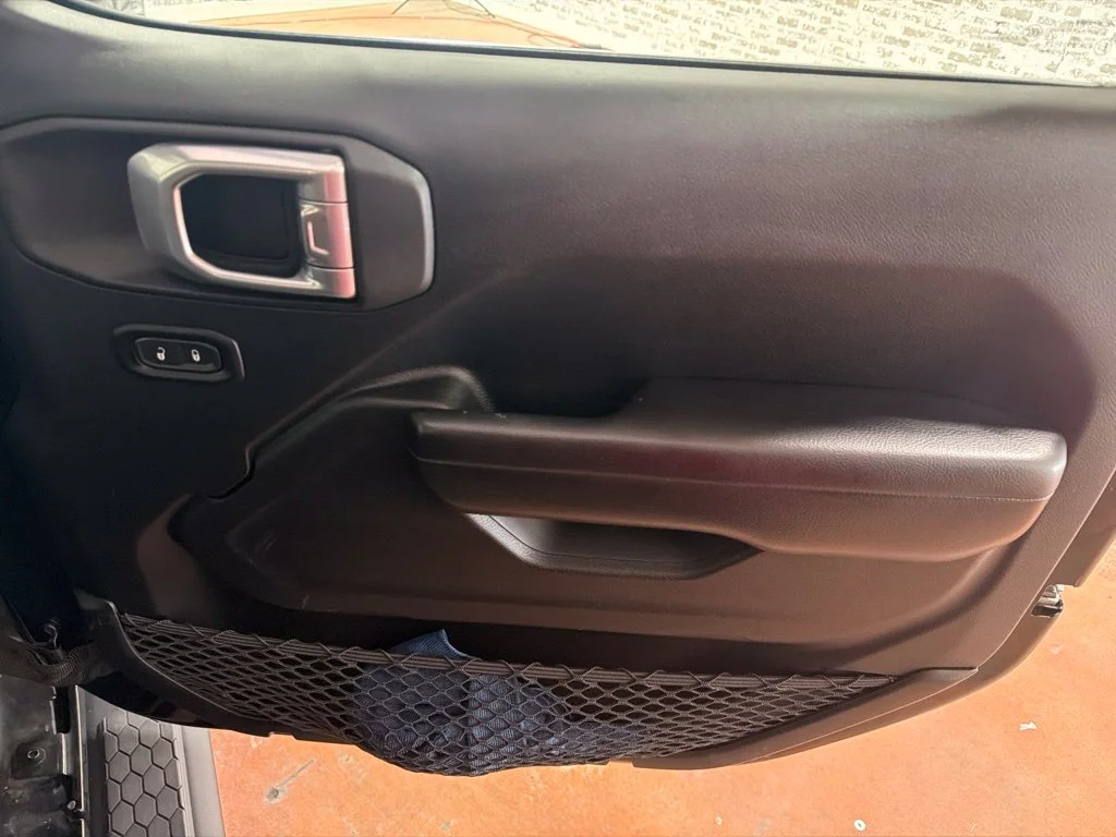 Used 2019 Black Clearcoat Jeep Unlimited Sport S image 11