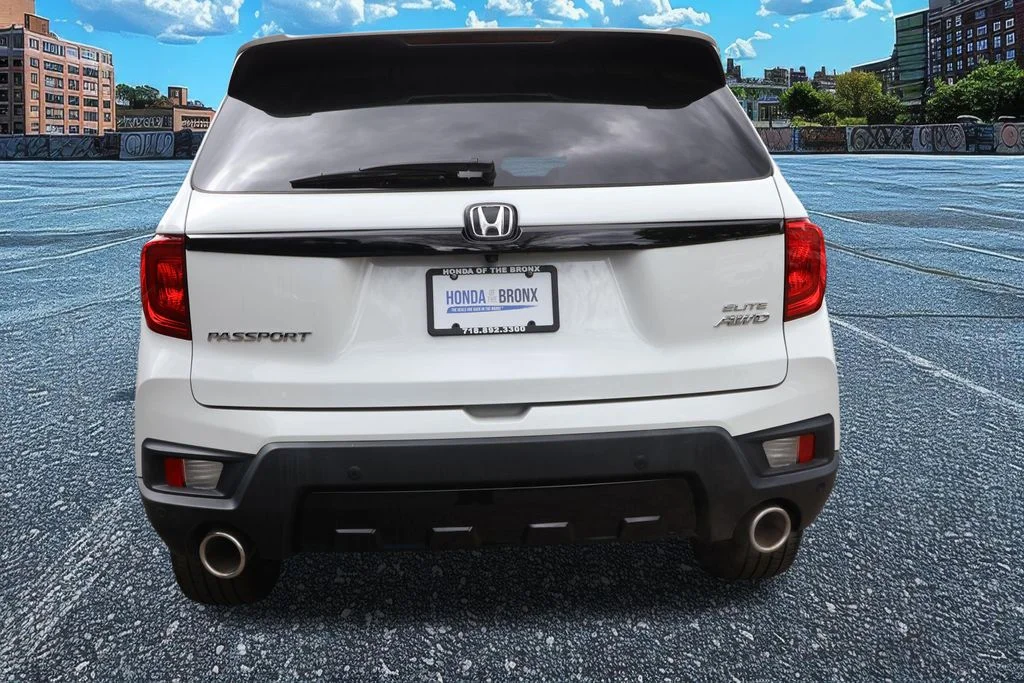 Certified Used 2022 Platinum White Pearl Honda Elite image 8