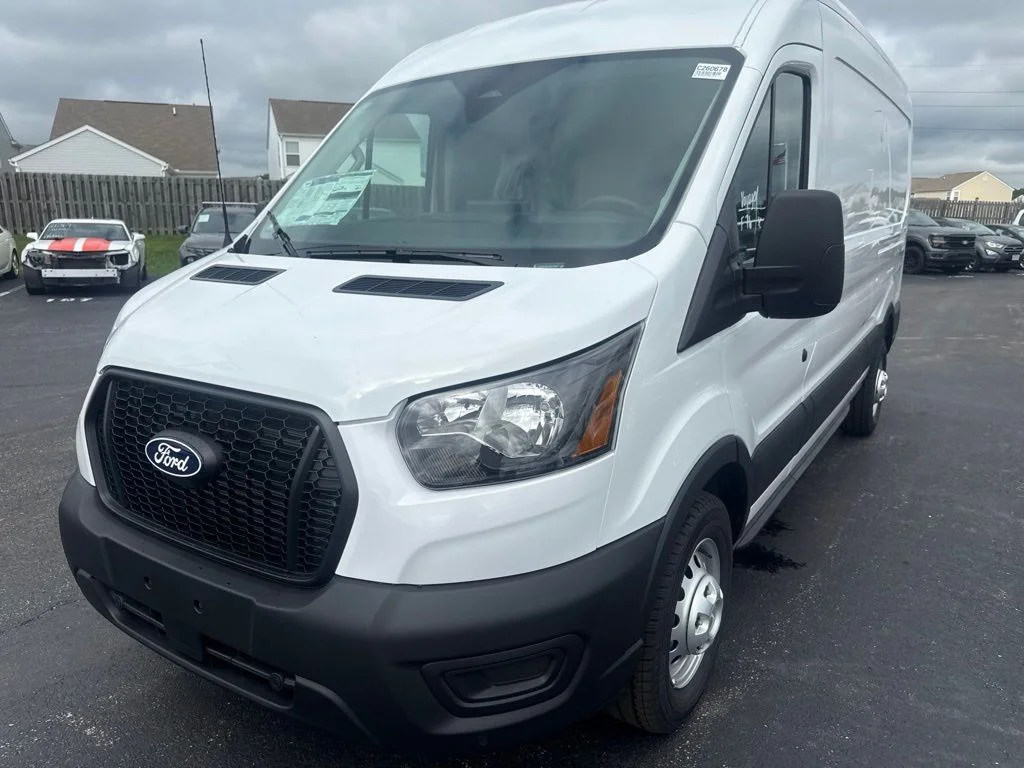 New 2026 Oxford White Ford Cargo Van image 7
