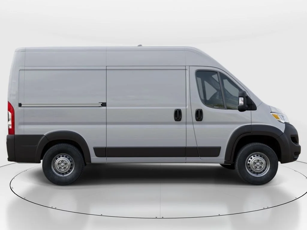 New 2026 Bright White Clear-Coat Exterior Paint RAM High Roof image 15