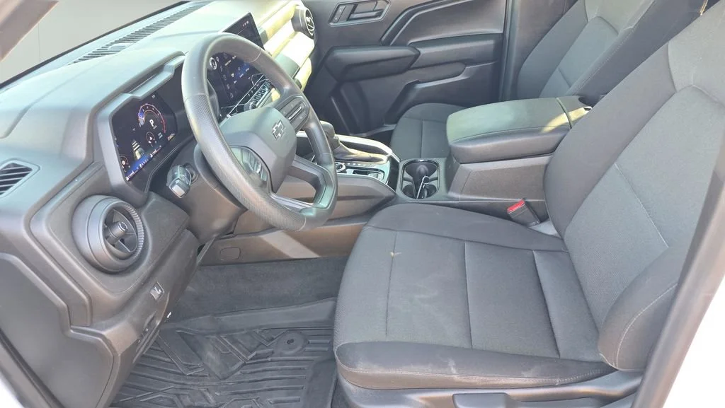 Used 2025 Summit White Chevrolet Trail Boss image 15